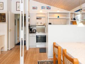 8 person holiday home in Fårvang-By Traum