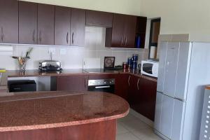 Lustrous Loft Living in Penthouse