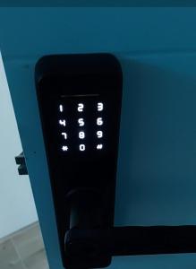 Apartamento completo distancia 350m Chamartin y 2 kilometros del Bernabeu