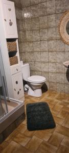 Appartements Entrecasteaux T1 saisonnier : photos des chambres