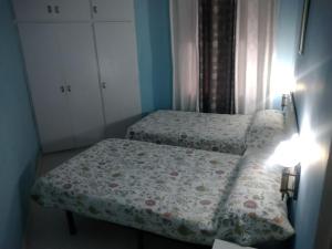 Sunny and Newly Renovated Apartment Large Balcony