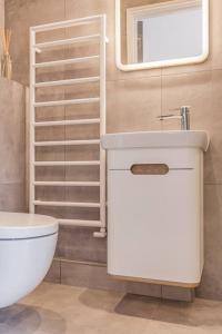 Flat 3, 161 Crescent Road - Luxury Apartment