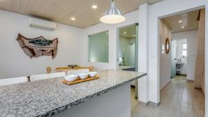 Glamorous Duplex with Patio & BBQ by LovelyStay