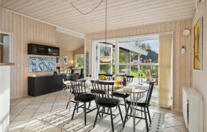 3 Bedroom Amazing Home In Stubbekøbing