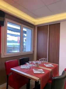 Hotels Au Petit Bonheur : photos des chambres