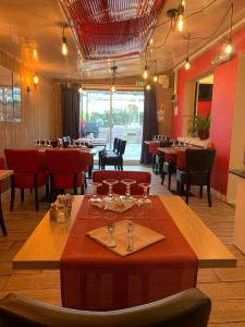 Hotels Au Petit Bonheur : photos des chambres