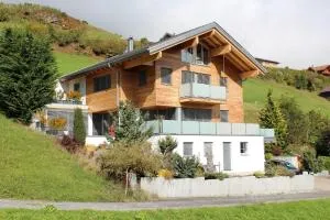 Haus Helios - Bartholomäberg