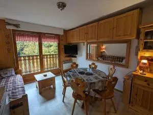 Duplex 3 pièces proche pistes avec balcon et parking - FR-1-573-76 - Neuvecelle