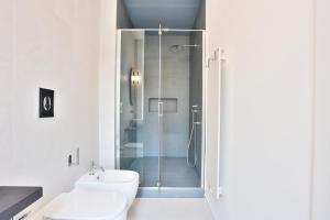 GuestHost - Maya & Giacomina Prime Central Apartments