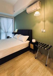Revo Aurora Pavilion Bukit Jalil 2-5 Pax Stay Free Parking by DSummer91 20A