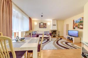 1BD Ski View Retreat in Pamporovo with Fireplace by Flat Mаnager