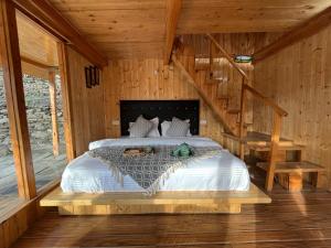 Odin Hostel Shoja