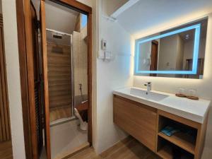 Lo-Ha Guest house, Contactless Check-in