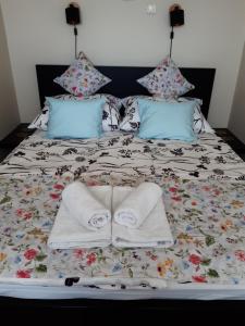 Apartman a város felett (Apartment above the city)