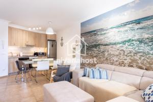 Sunset View La Tejita, by Nivariahost