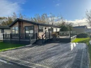 Lakeview Lodge - Merston