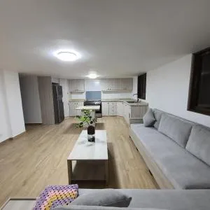 Stay in the heart of Madaba - Al Qasţal