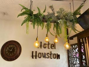 HOTEL HOUSTON