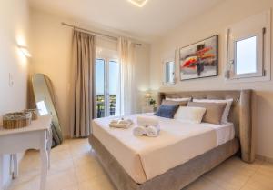 Alkis Dream Villa with Jacuzzi