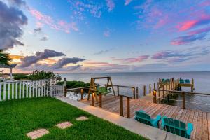 Las Joyas Bayview Home