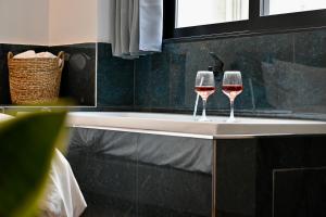 Zoes Suite Athens Center