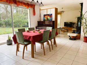 Villa Luxe Arnage aux portes du Circuit Piscine Chauffée