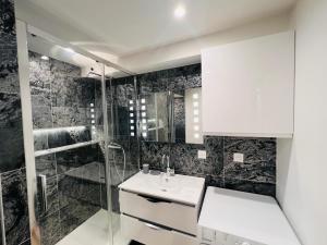 Appartement Cosy - Self Check-In -