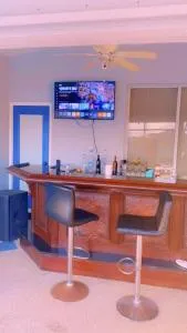 Lounna enterprise LLC - Walton