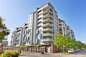 Two bed apartment in Sandyford