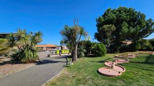 Campings Mobilhome 3ch N°727 tout equipe et confortable : photos des chambres