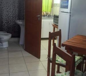 VASOS Y BESOS - Cabaña 1