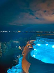 Lake Breeze Villa with a Pool & Magnificent Views