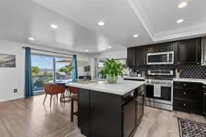 Auburn Retreat w/ Mountian views - أوبورن