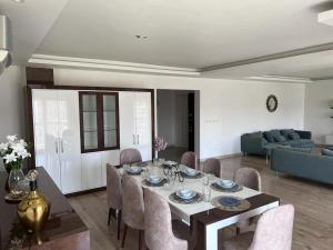 3 Bedroom Hotel Style Apartment