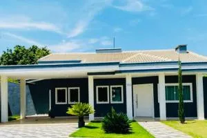 Linda casa em condomínio - 塔图伊