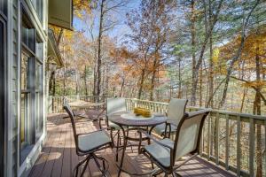 5 Mi to Sapphire Valley Skiing Serene Family Home