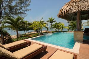 Little Harvest Caye - Your Own Private Island