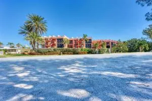 Coquina Tropics-3 Bedrooms- Bathroom-Water Views From Every Room - Sister Keys