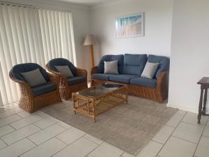 Hi Surf Unit 2, 92 Head Street, Forster