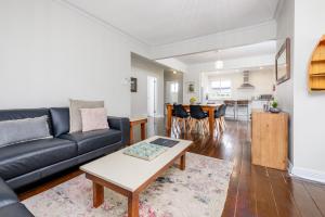 Serenity HG2 3Br 1&half Ba with Absolute National Park Frontage