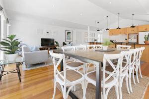 Back Beach Retreat - Dual Living Accommodation in Rye