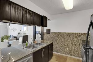 Superb Private unit Perfectly Located In Brickell