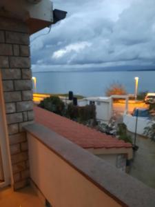 Apartments Visnja - 10 meters to the sandy beach