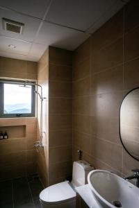 Meek - Home and Coffee