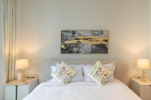 Luton Vacation Homes - Tranquil 2BR Haven in the Heart of Dubai Marina- 28AB04