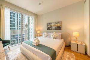 Luton Vacation Homes - Tranquil 2BR Haven in the Heart of Dubai Marina- 28AB04
