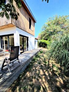 Villas Villa grand jardin, 10mn du centre ville : photos des chambres