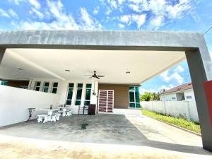 Homestay Semi D Dekat Area Sepat