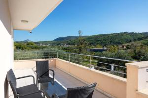VILLA MILLA with private pool, jacuzzi, sauna, gym, max. 8 person