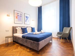 Central Apartments by Tyzenhauz
